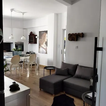 Minimal By The Apartment *
