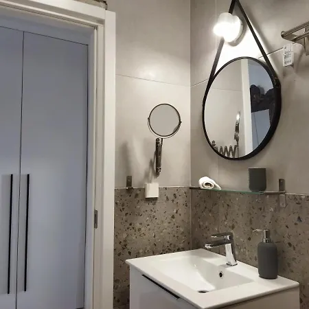 아파트 Minimal By The