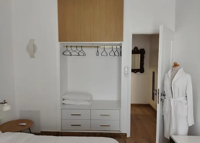 Apartment Minimal By The