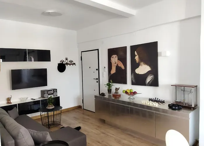 Minimal By The Apartment *