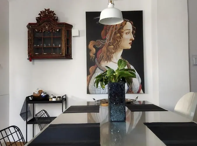 Minimal By The 公寓 Corinth